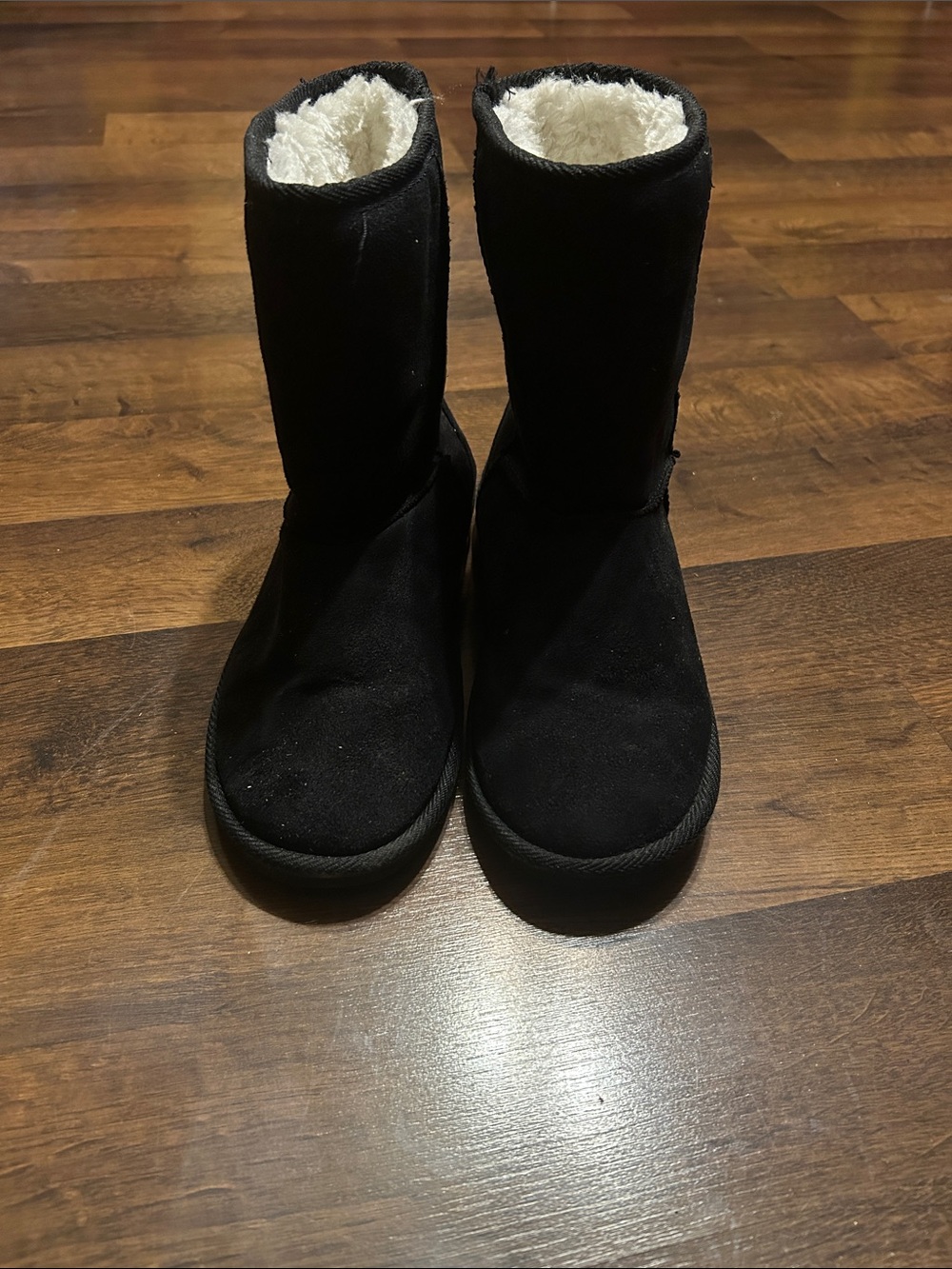 Dawgs Black Women’s Cozy Faux-Suede Winter Boots